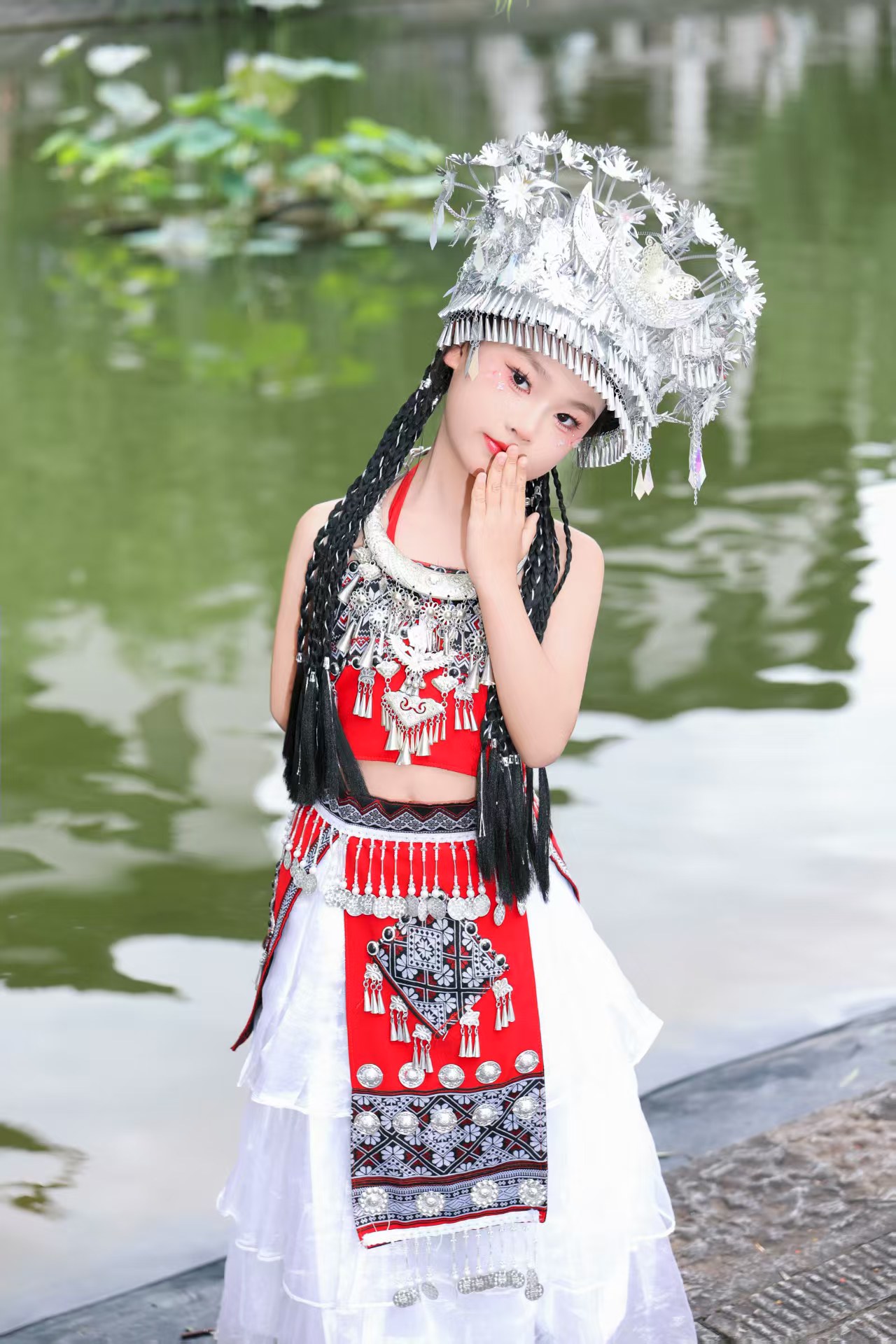 红色苗族（小朋友） 客片 3