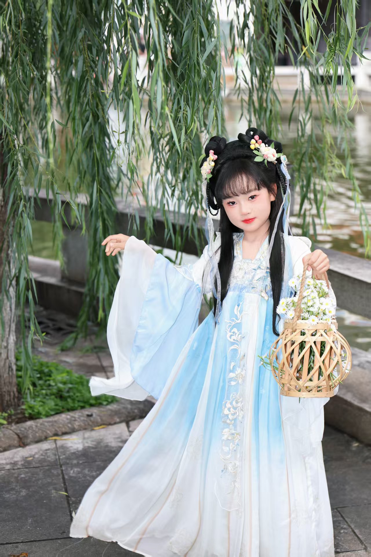 蓝色汉服（小朋友） 客片 1