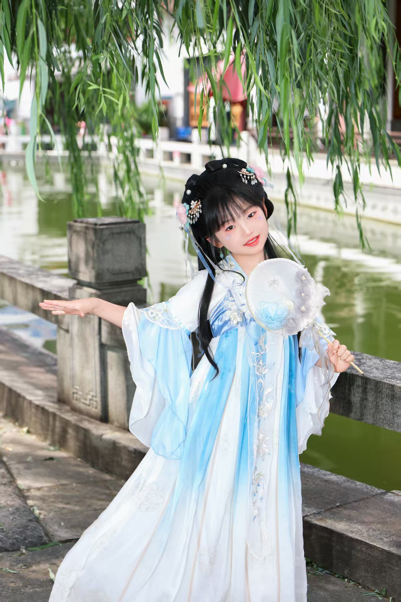 蓝色汉服小朋友 客片 1