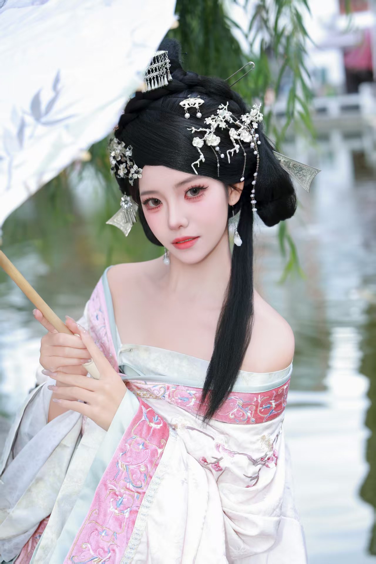 赵合德 客片 1