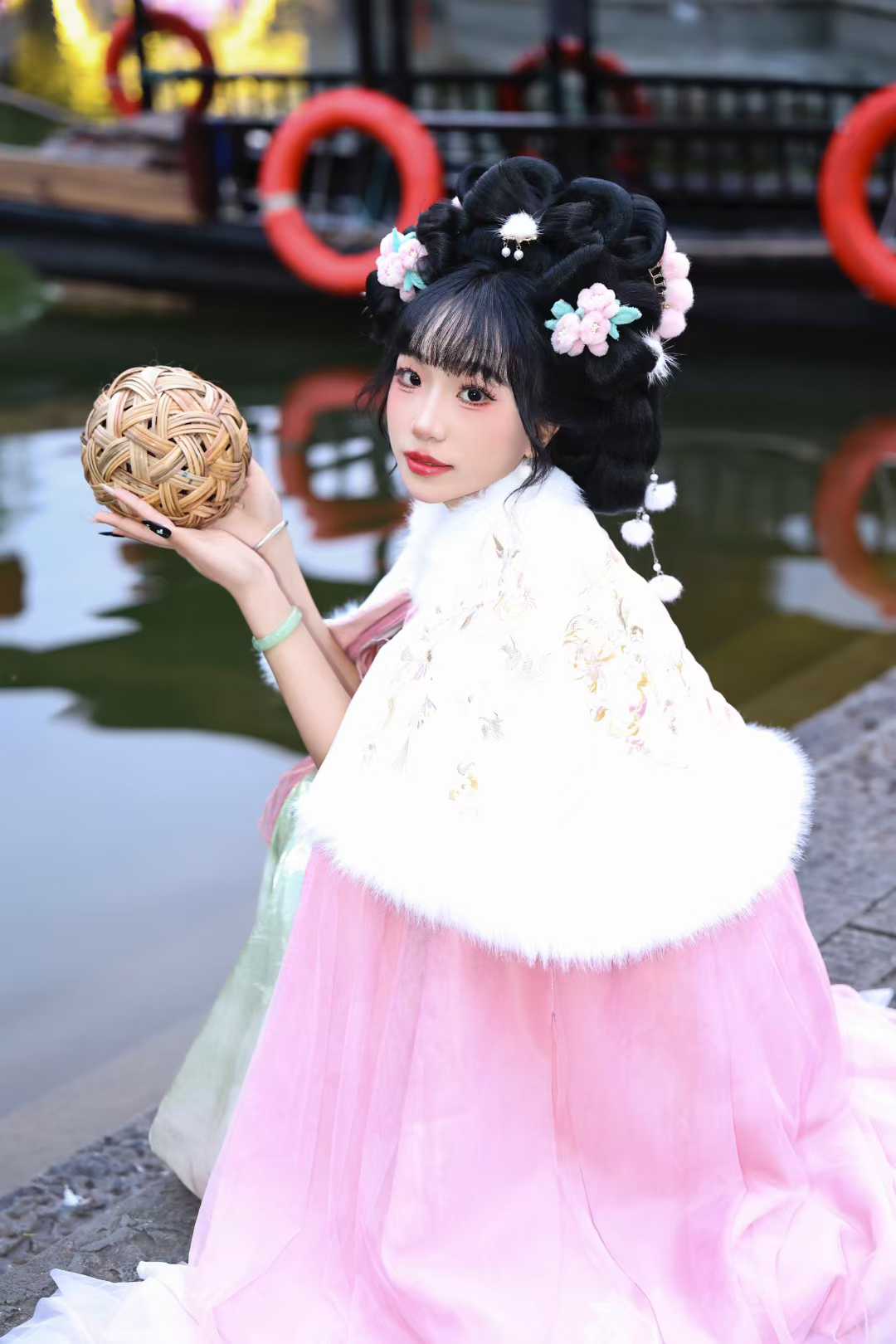粉披风汉服 客片 2