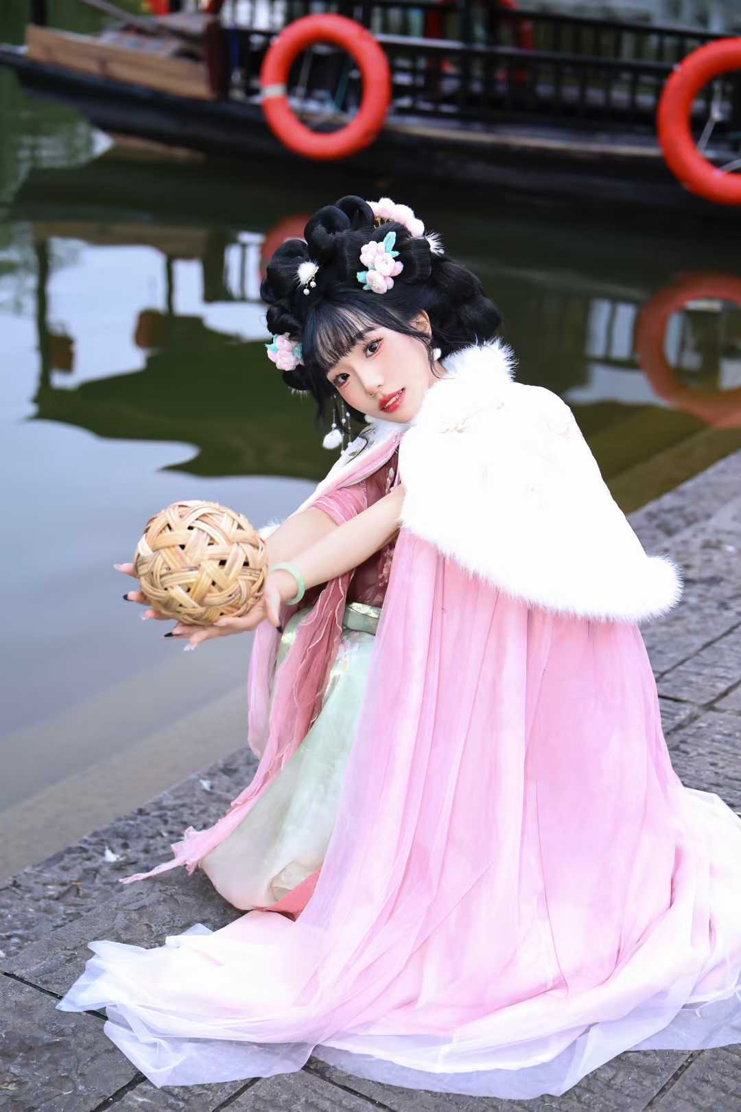 粉披风汉服 客片 3
