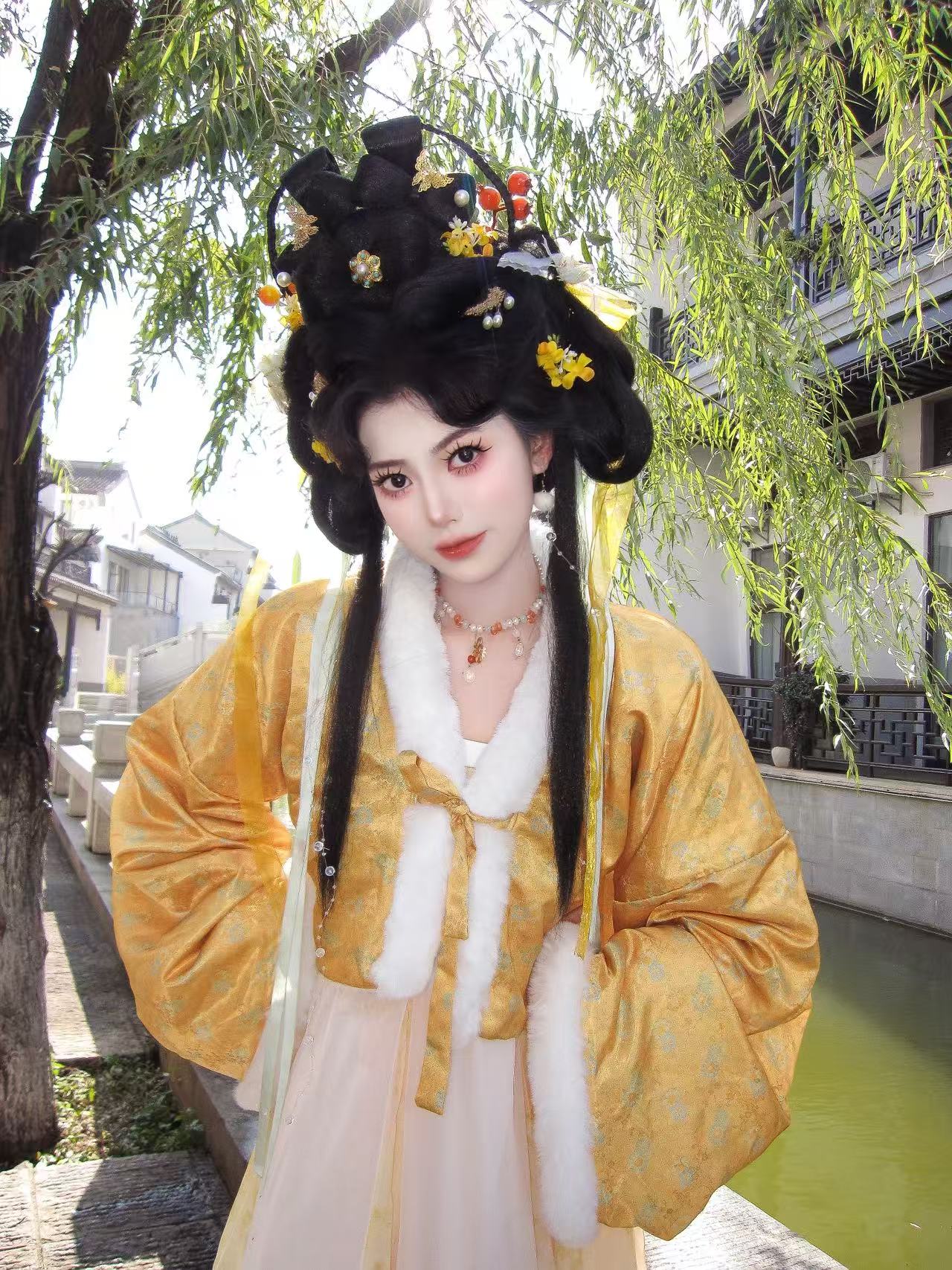 黄色小唐（高定） 客片 1