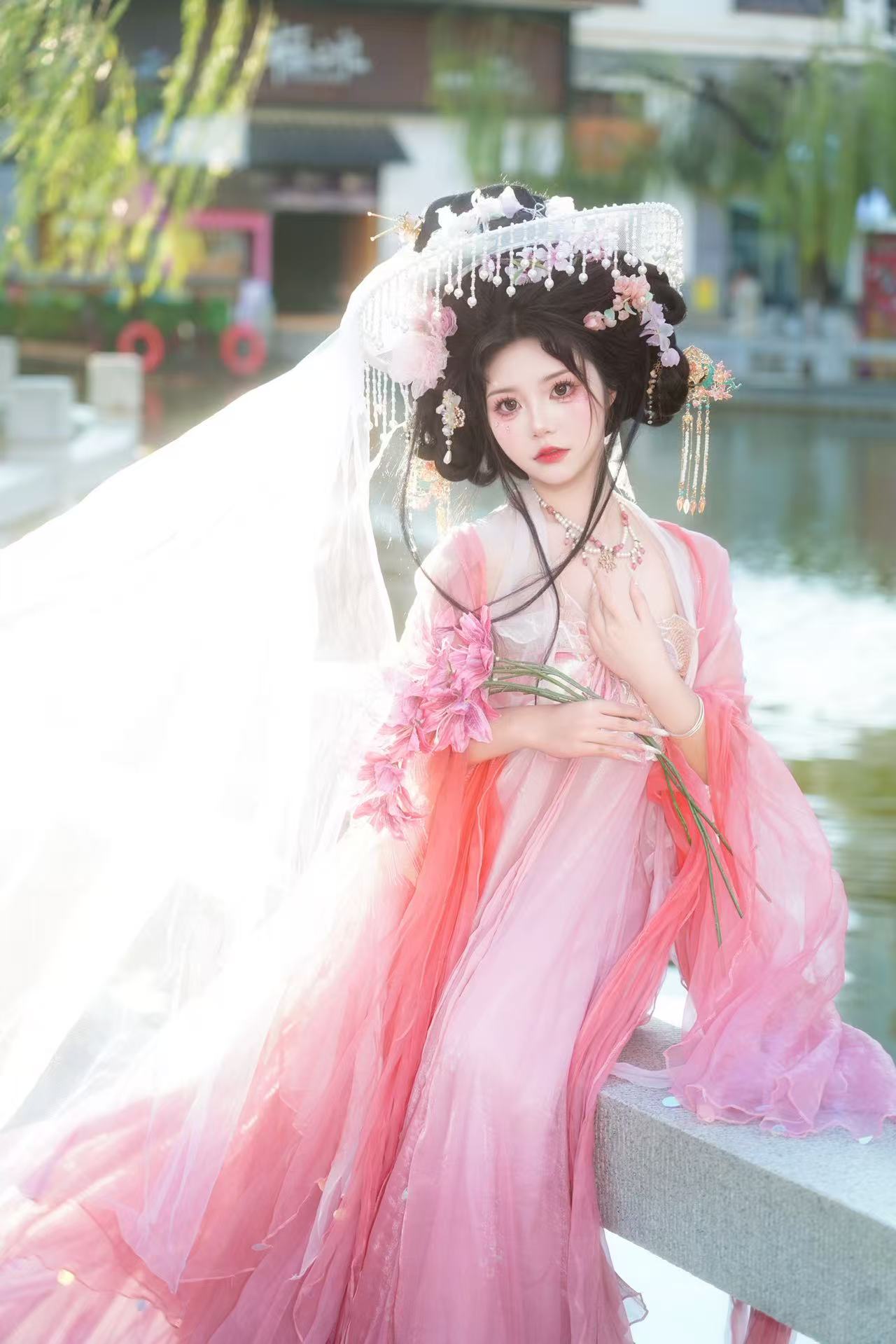 粉色帷帽花神 客片 1