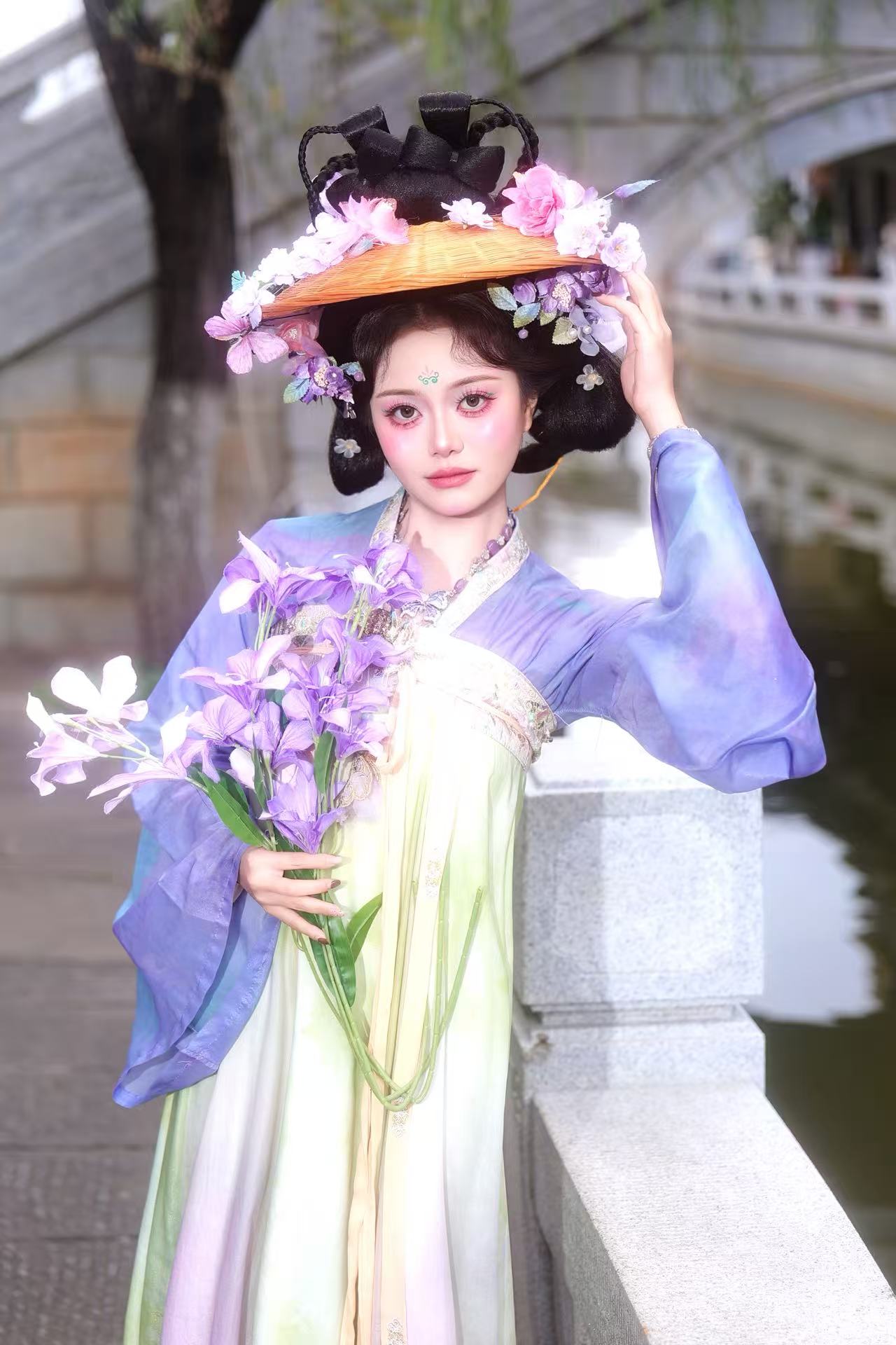 紫色斗笠小唐 客片 2