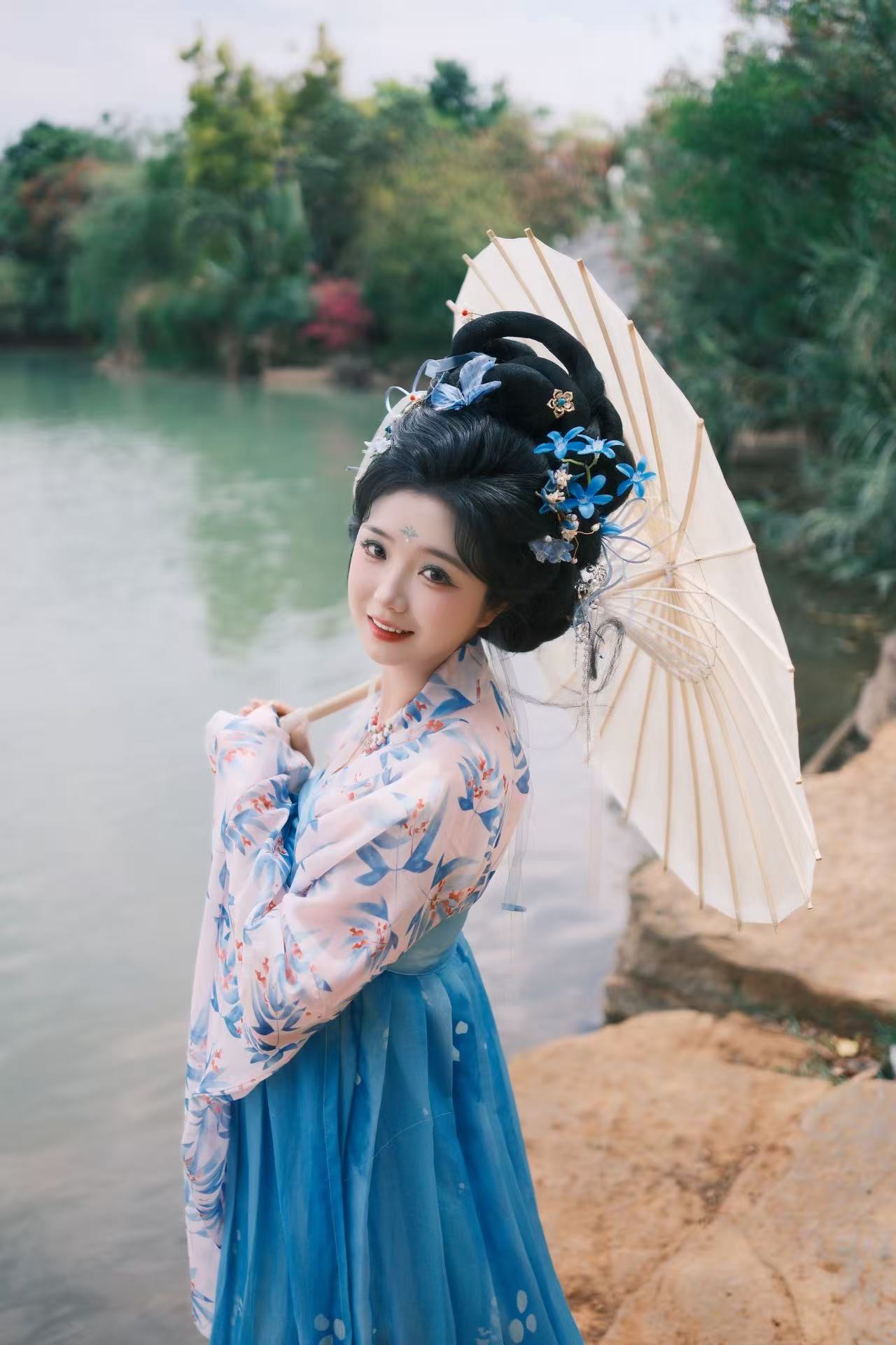 蓝色小唐 客片 1