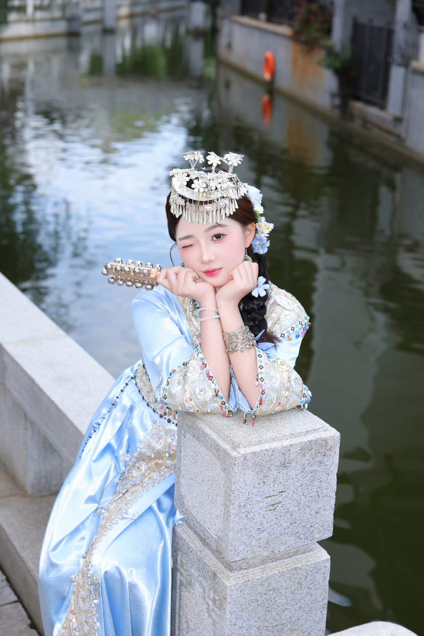 蓝色苗族