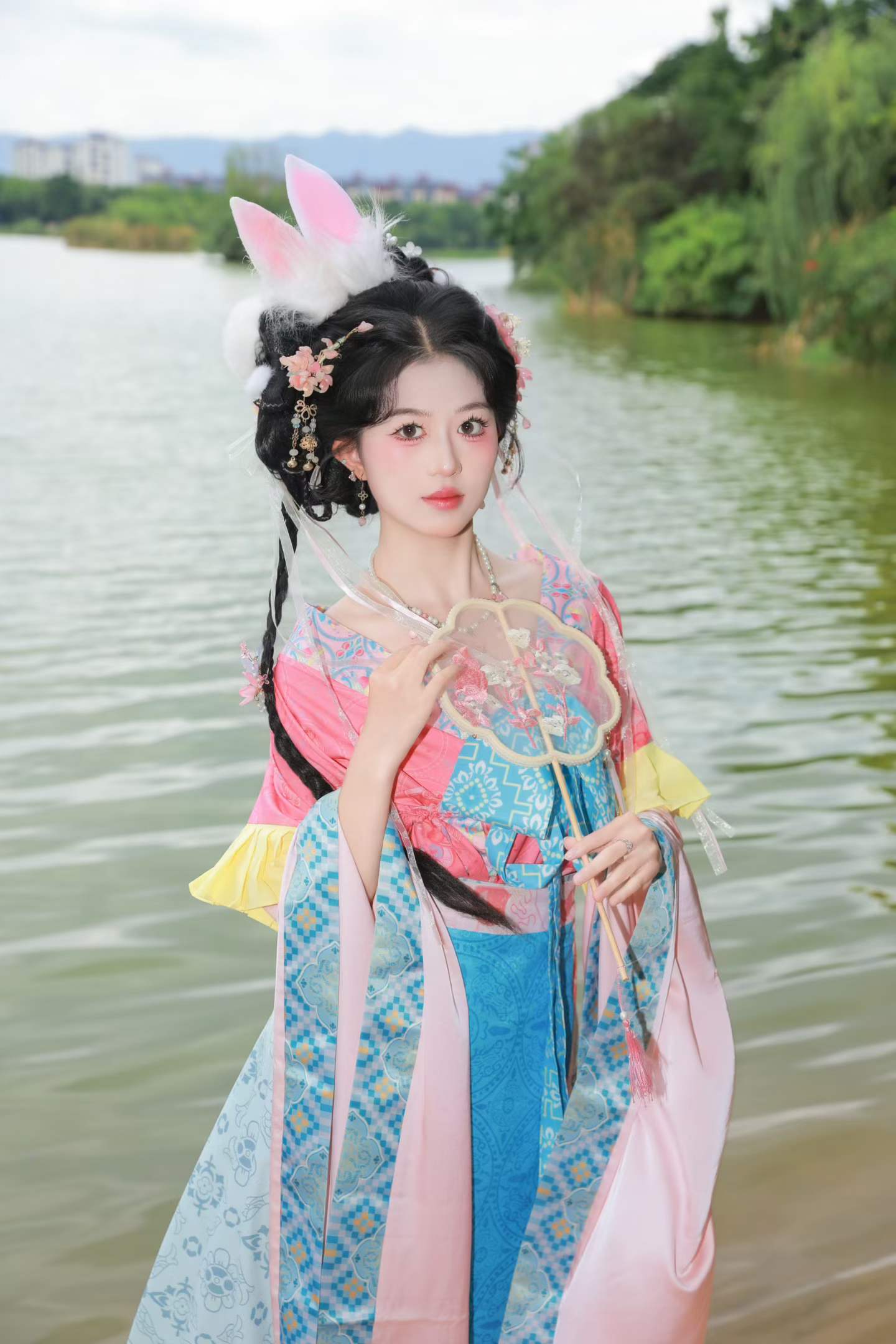 玉兔 客片 3