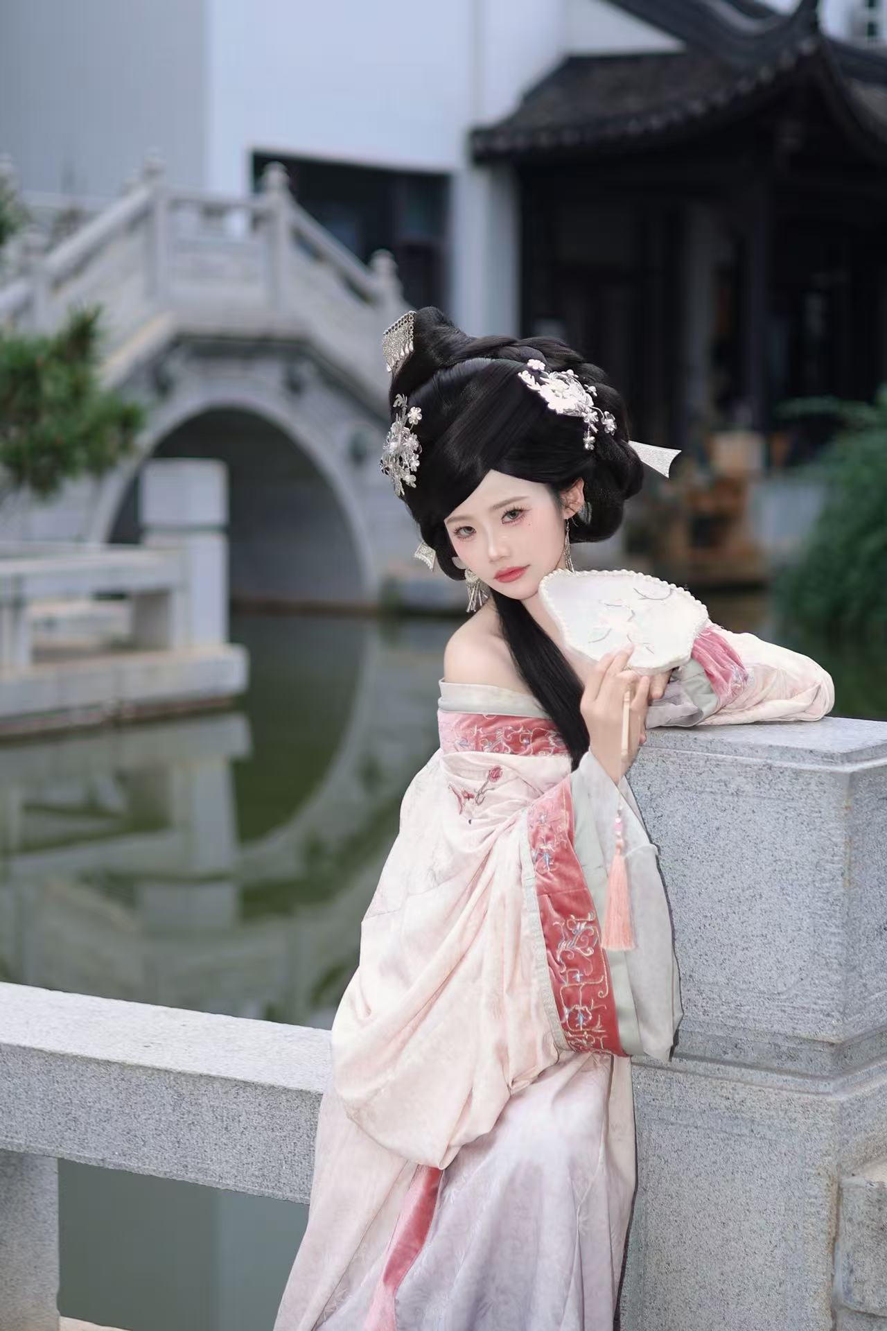 赵合德 客片 1