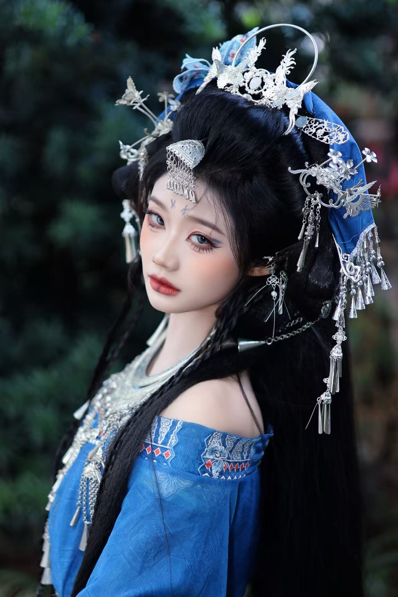 苗疆蛊女 客片 2