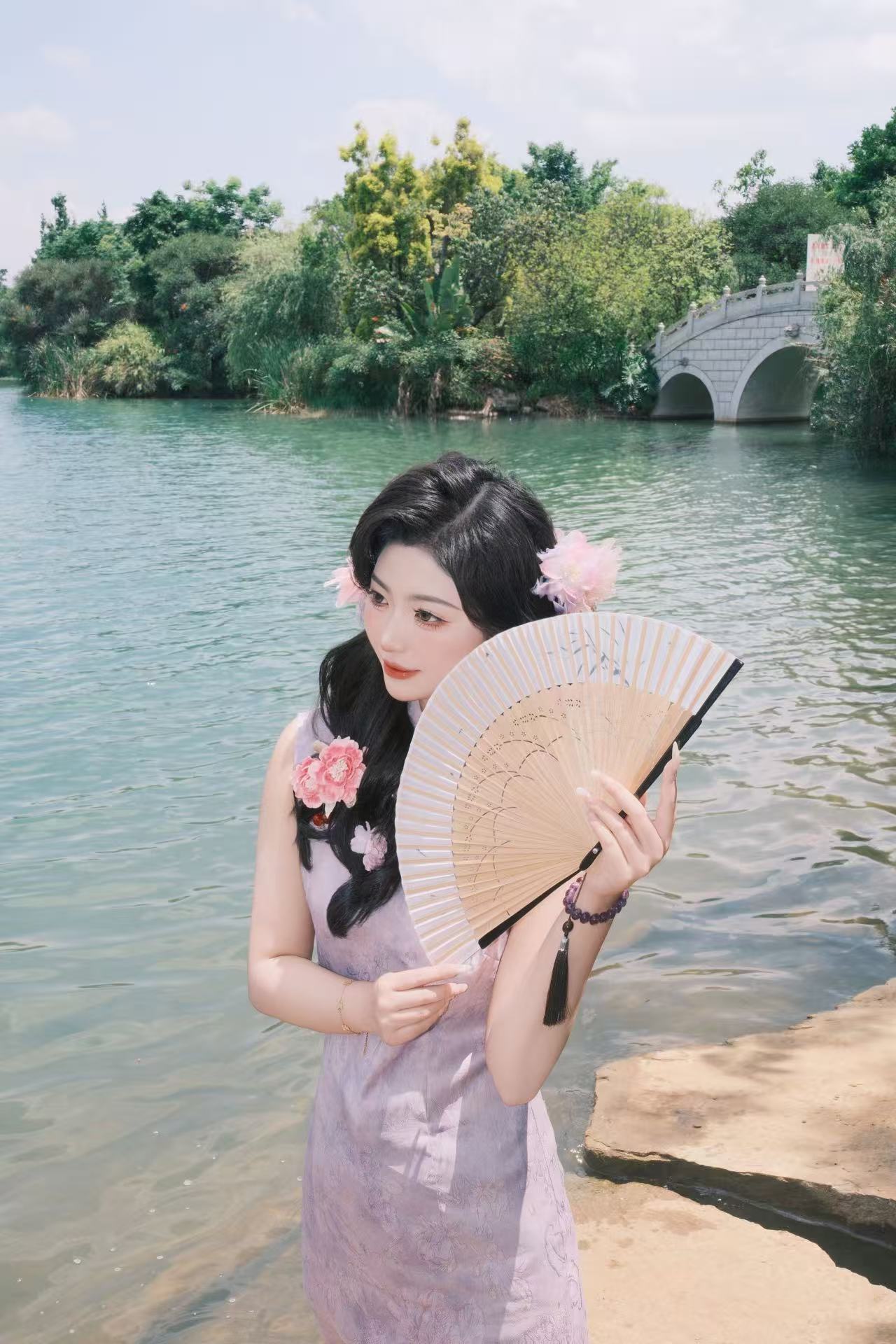 紫色旗袍 客片 1