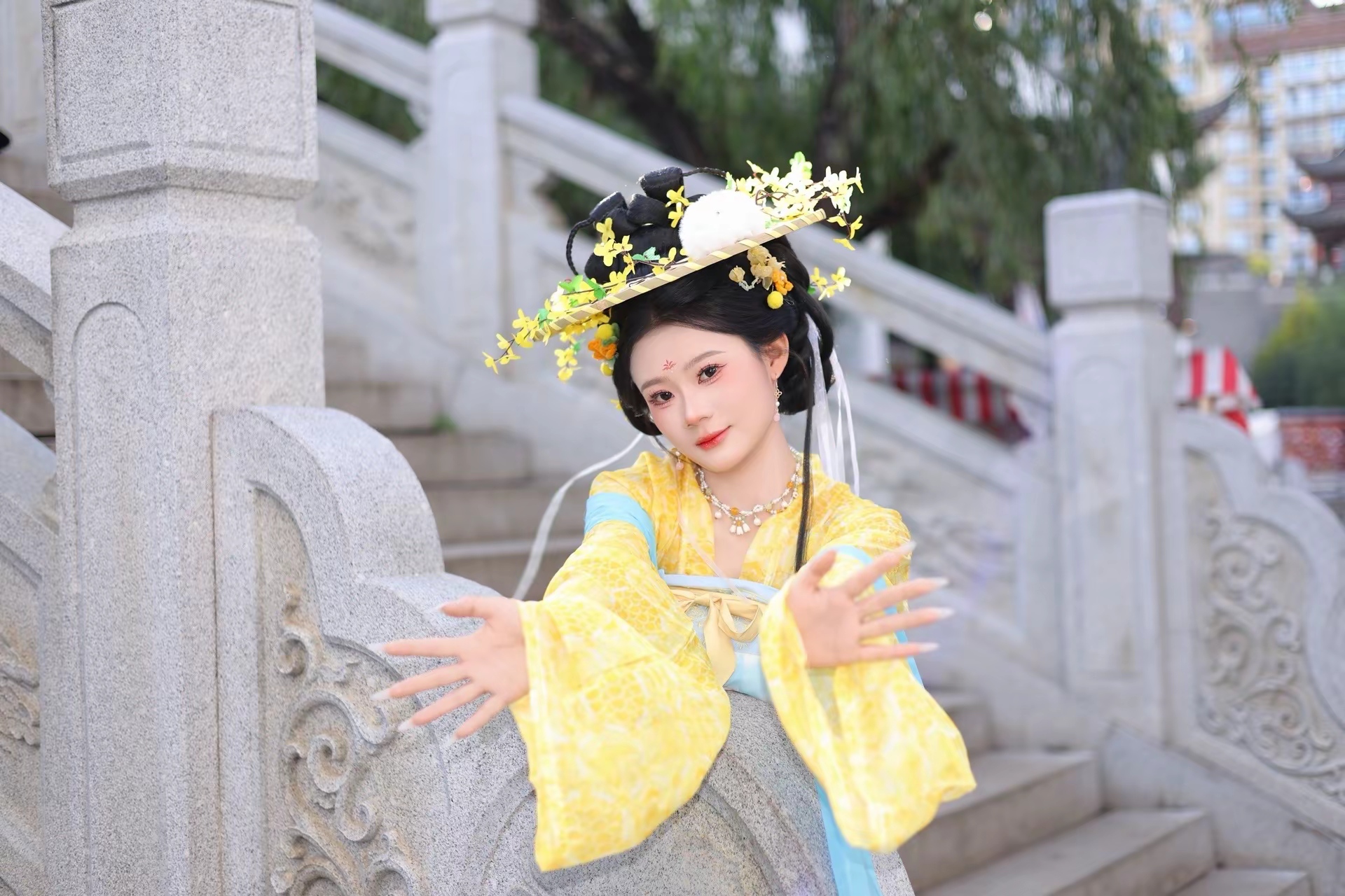 黄色斗笠小唐 客片 3