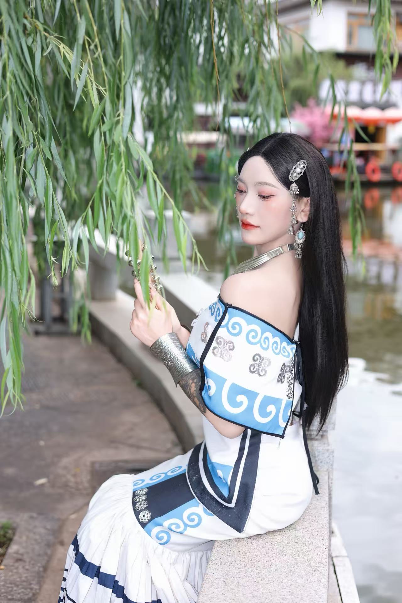 一字肩彝族 客片 2