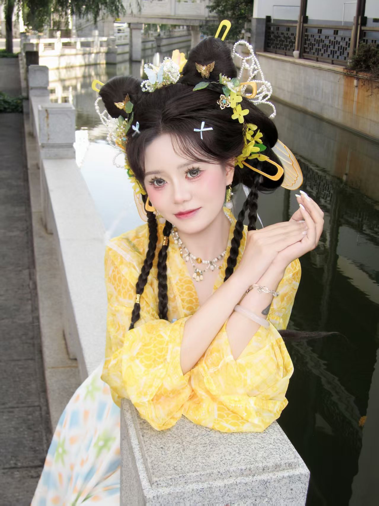 黄蝴蝶 客片 1